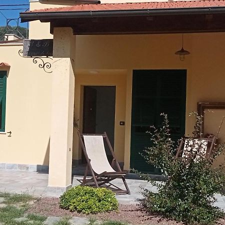 I Campi Di Lino Bed & Breakfast Finale Ligure Luaran gambar