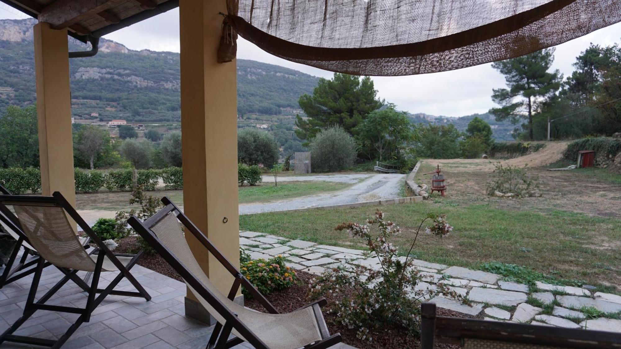 I Campi Di Lino Bed & Breakfast Finale Ligure Luaran gambar